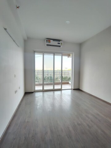 Room in 3 BHK Apartment at The Center Court, Sector 88a – for Sale