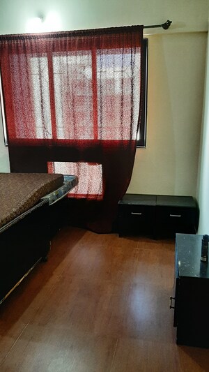 Furnished Amenities in 1 BHK Apartment at Mantri Park, Goregaon East – for Rent