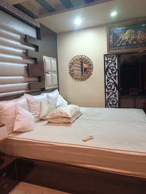 Bedroom in 3 BHK Apartment at Kristi Villa, Chinar Park – for Sale