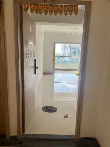 Bathroom in 2 BHK Apartment at Kohinoor Viva City, Dhanori – for Rent