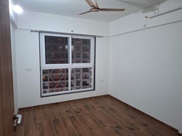 Room in 2.5 BHK Apartment at Unique K Town, Kiwale – for Rent