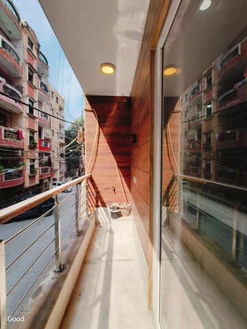 Balcony in 1.5 BHK Apartment at Sukh Sagar Apartment Nehru Nagar, Nehru Nagar Iii – for Rent