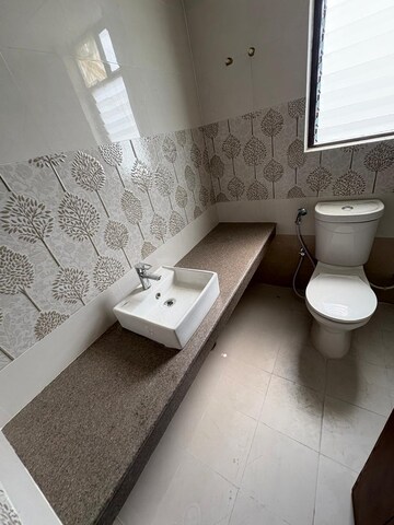 Bathroom in 3 BHK Apartment at Shalimar Mannat, Faizabad Road – for Rent