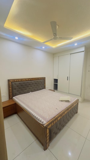 Bedroom in 3 BHK Builder Floor at Sunshine Enclave, Vip Road – for Rent