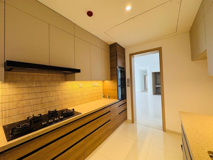 Room, rustomjee-crown 4 Bedroom 2590 Sq.Ft. Apartment In Prabhadevi Mumbai 9375171