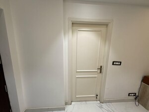 Bathroom in 4 BHK Apartment at DLF The Belaire, Sector 54 – for Sale