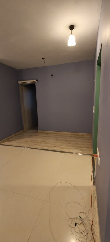 Room in 2 BHK Apartment at Gundecha Symphony, Andheri West – for Sale