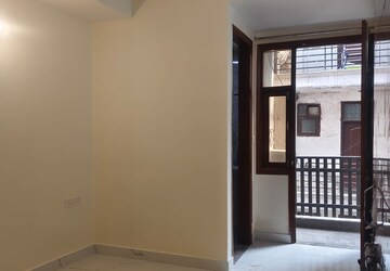 Room in 2 BHK Builder Floor at Panchsheel Vihar – for Sale