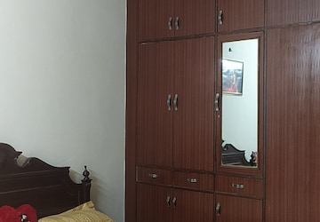 Furnished Amenities in 2 BHK Builder Floor at Malviya Nagar – for Sale