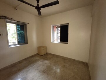 Room in 1 BHK Apartment at Hawa Apartments, Andheri East – for Rent