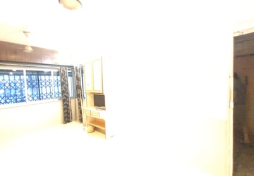 Living Room in 1 BHK Apartment at Hawa Apartments, Andheri East – for Rent