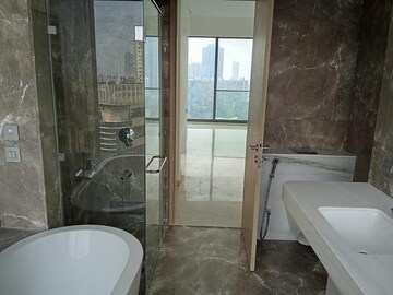 Bathroom in 4 BHK Apartment at Rustomjee Crown, Prabhadevi – for Rent