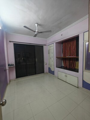 Room in 2 BHK Apartment at Mahavir Vihar CHS, Nerul – for Rent