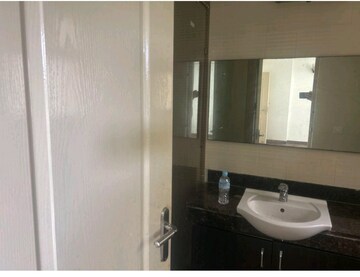 Bathroom in 3 BHK Apartment at Parsvnath Green Ville, Sector 48 – for Sale
