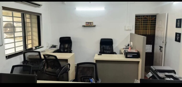 Team Area, mangal-murti-complex Commercial Office Space 450 Sq.Ft. In Dattawadi Pune 9375315
