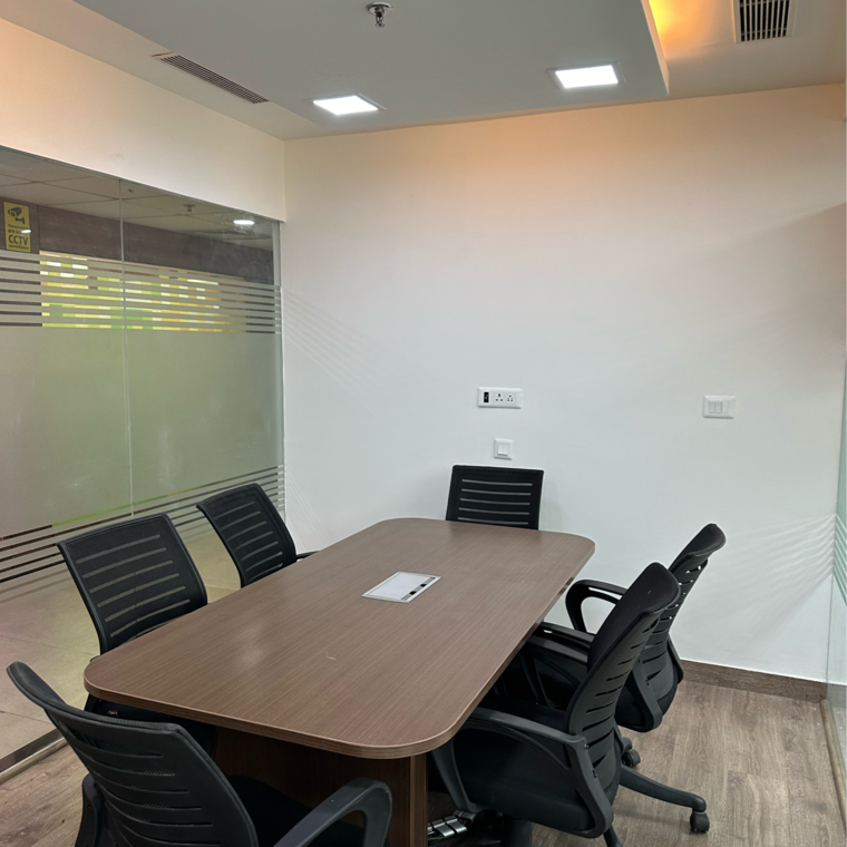 Team Area, spaze-itech-park Commercial Office Space 1800 Sq.Ft. In Sispal Vihar Gurgaon 9375318