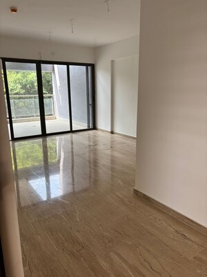 Room in 3 BHK Apartment at Mittal Sun Grandeur, Bavdhan – for Rent