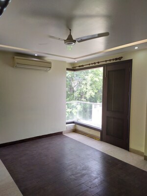 Master Bedroom in 3 BHK Builder Floor at Chittaranjan Park – for Rent