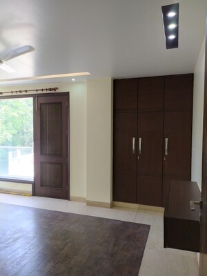 Master Bedroom in 3 BHK Builder Floor at Chittaranjan Park – for Rent