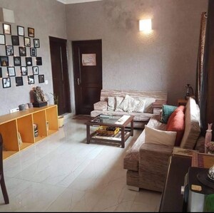 3 BHK Builder Floor For Rent in Kailash Colony