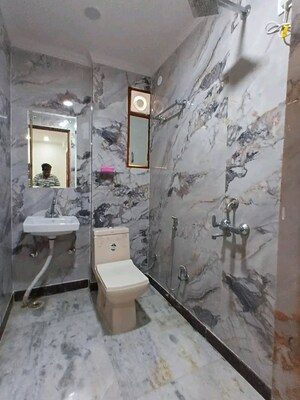 Master Bedroom in 2 BHK Builder Floor at Chattarpur – for Rent