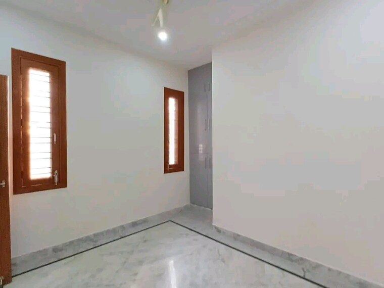 Room, chattarpur 2 Bedroom 950 Sq.Ft. Builder Floor In Chattarpur Delhi 9375343