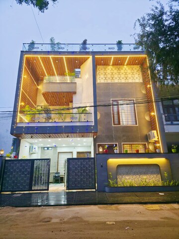 5 BHK Independent House For Sale in Nirman Nagar