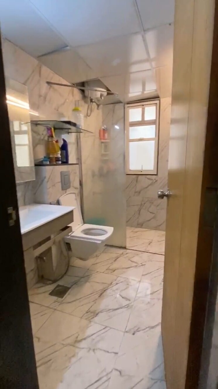 Bathroom, lohia-jain-vallonia-apartments 3 Bedroom 1800 Sq.Ft. Apartment In Bavdhan Pune 9375355