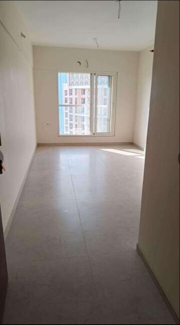 Room in 2 BHK Apartment at Dosti West County Phase 4 Dosti Pine, Balkum Pada – for Rent