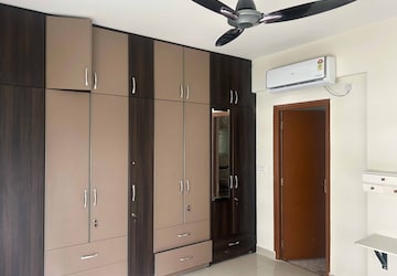 Furnished Amenities in 3 BHK Apartment at Mahendra Aarna, Electronic City Phase ii – for Rent