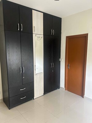 Furnished Amenities in 3 BHK Apartment at Mahendra Aarna, Electronic City Phase ii – for Rent