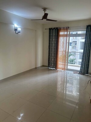 Room in 3 BHK Apartment at Mahendra Aarna, Electronic City Phase ii – for Rent
