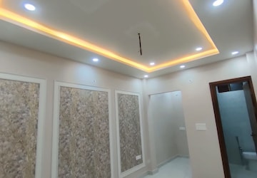 Room in 3 BHK Builder Floor at Gomti Nagar – for Sale