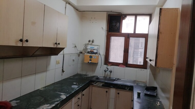 Kitchen, rwa-apartments-sector-41 6 Bedroom 1800 Sq.Ft. Villa In Sector 41 Noida 9375431