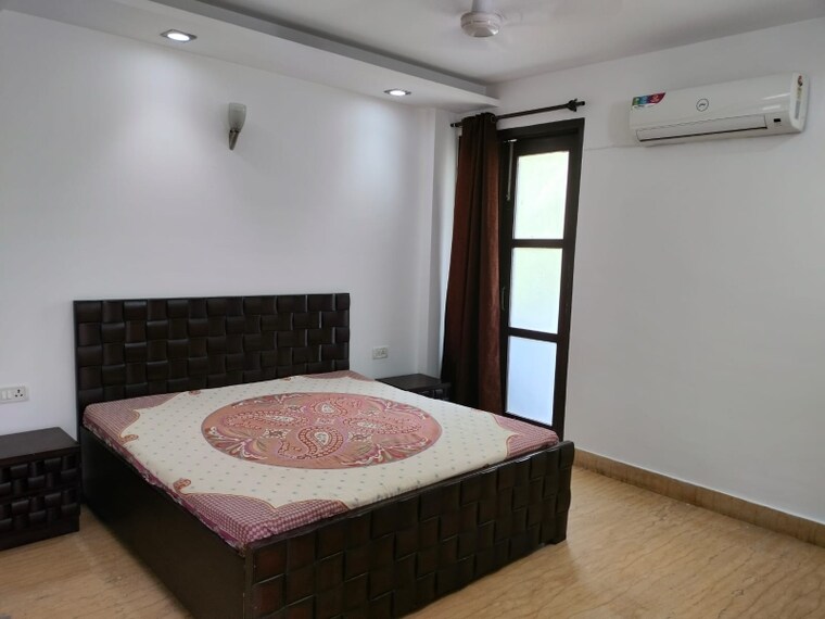 Master Bedroom, kailash colony 3 Bedroom 1500 Sq.Ft. Builder Floor In Kailash Colony Delhi 9375450
