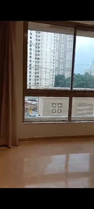 Room in 3 BHK Apartment at Hiranandani Lake Enclave Glendale, Thane West – for Rent