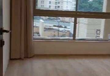 Room in 3 BHK Apartment at Hiranandani Lake Enclave Glendale, Thane West – for Rent