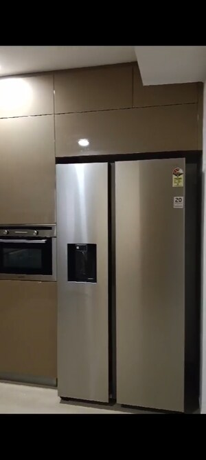 Room in 3 BHK Apartment at Hiranandani Lake Enclave Glendale, Thane West – for Rent