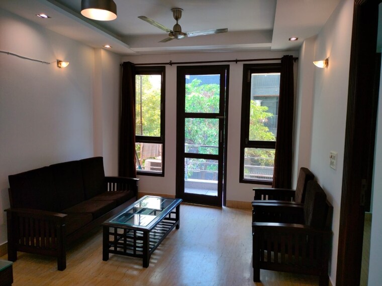 Living Room, kailash colony 3 Bedroom 1500 Sq.Ft. Builder Floor In Kailash Colony Delhi 9375450