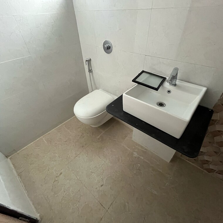 Bathroom, kohinoor-viva-city 3 Bedroom 1050 Sq.Ft. Apartment In Madhav Nagar Pune 9375447