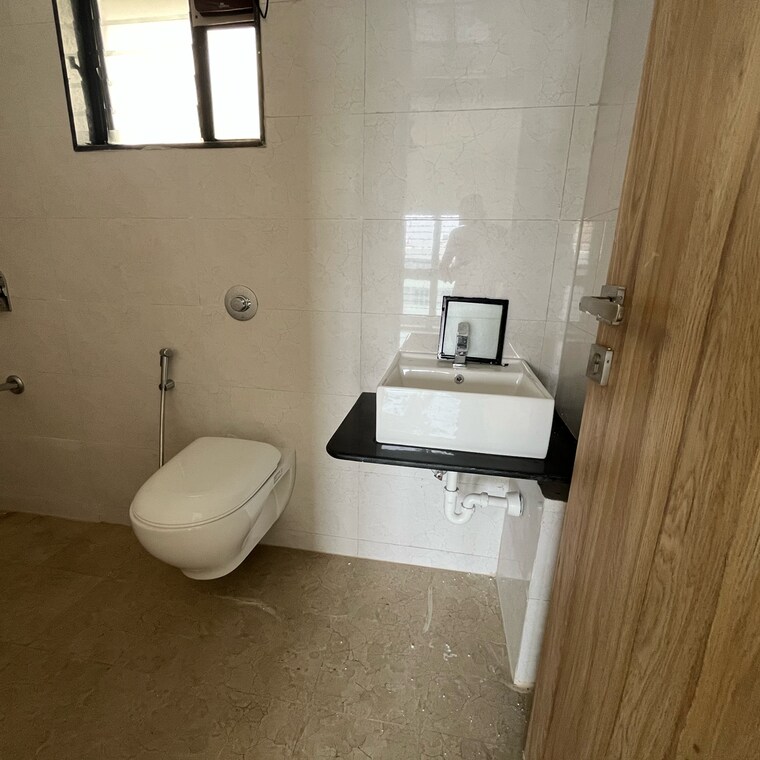Bathroom, kohinoor-viva-city 3 Bedroom 1050 Sq.Ft. Apartment In Madhav Nagar Pune 9375447