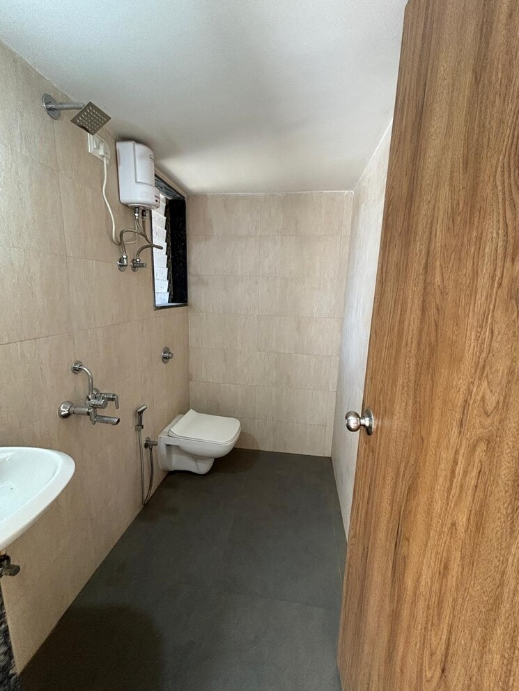 Bathroom, neminath-hiloni-heights 1 Bedroom 452 Sq.Ft. Apartment In Vasai East Palghar 9375454