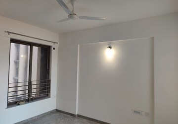 Room in 3 BHK Apartment at Arvind Bel Air, Yelahanka – for Rent