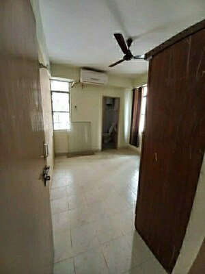 Bathroom in 2 BHK Apartment at Ninex RMG Residency, Sector 37c – for Rent