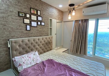 Bedroom in 2 BHK Apartment at Chandak 34 Park Estate, Goregaon West – for Rent