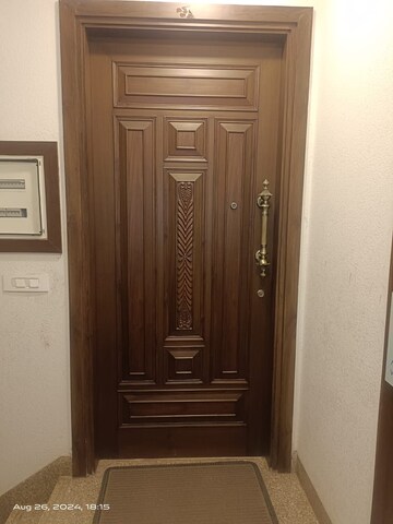 Building Lobby in 3 BHK Builder Floor at Sarvapriya Vihar – for Rent