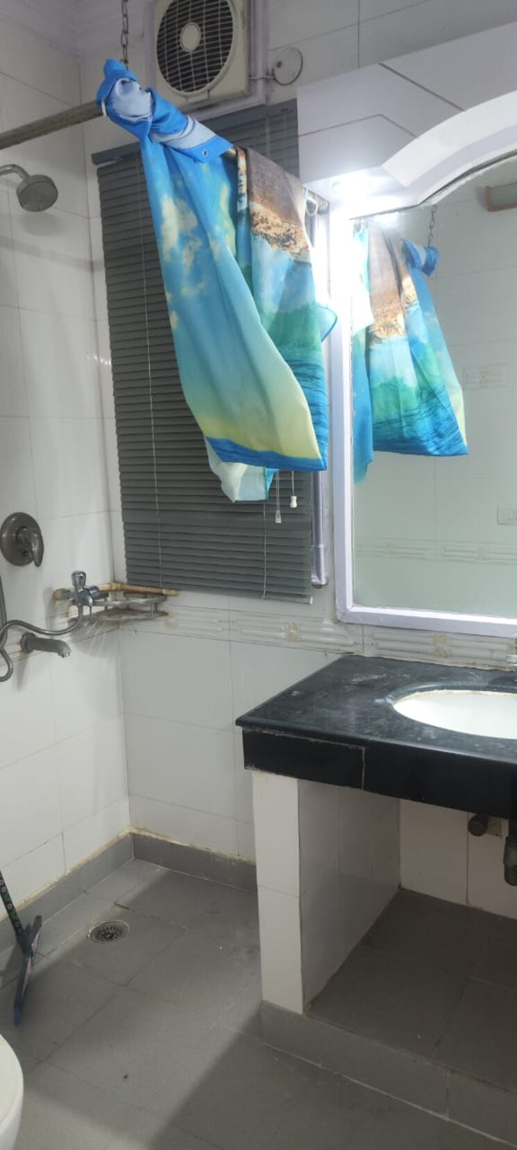 Kitchen, shivalik colony 2 Bedroom 200 Sq.Yd. Builder Floor In Shivalik Colony Delhi 9375523