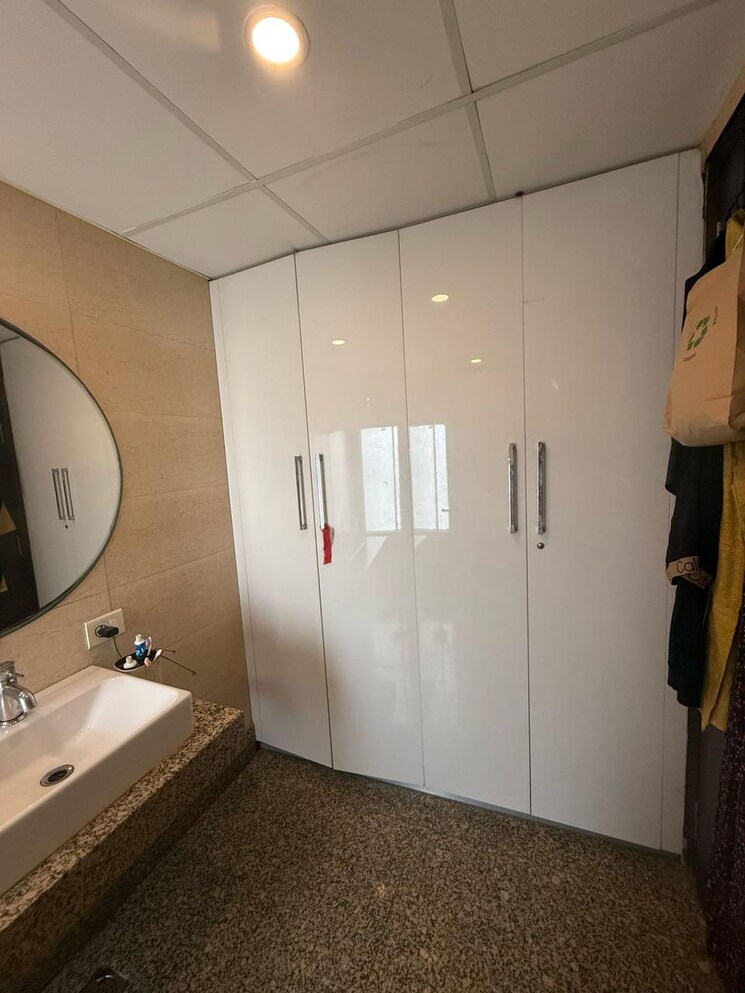 Bathroom, rwa-apartments-sector-50 5 Bedroom 18000 Sq.Ft. Villa In Sector 50 Noida 9375572