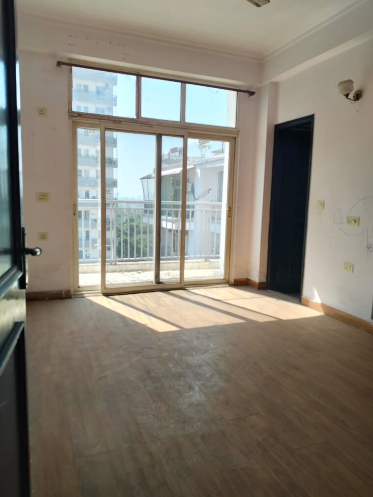 Room, rwa-apartments-sector-50 5 Bedroom 18000 Sq.Ft. Villa In Sector 50 Noida 9375572