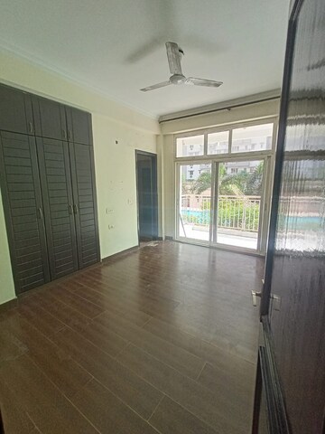Room in 5 BHK Villa at RWA Apartments Sector 50, Sector 50 – for Sale